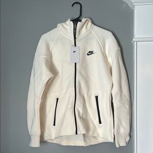 Nike - Matching Cream Zip-Up Hoodie and Sweat Pants
